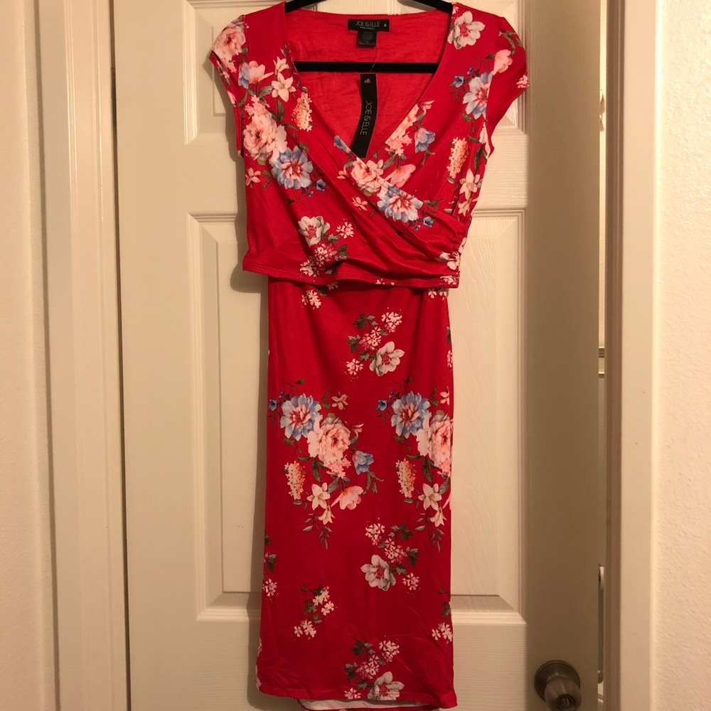 2 piece dress top and skirt 🌺